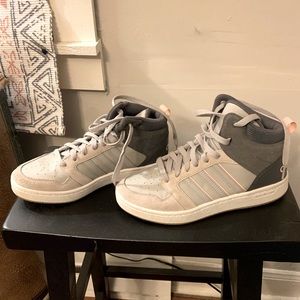 adidas women’s CF superhoops